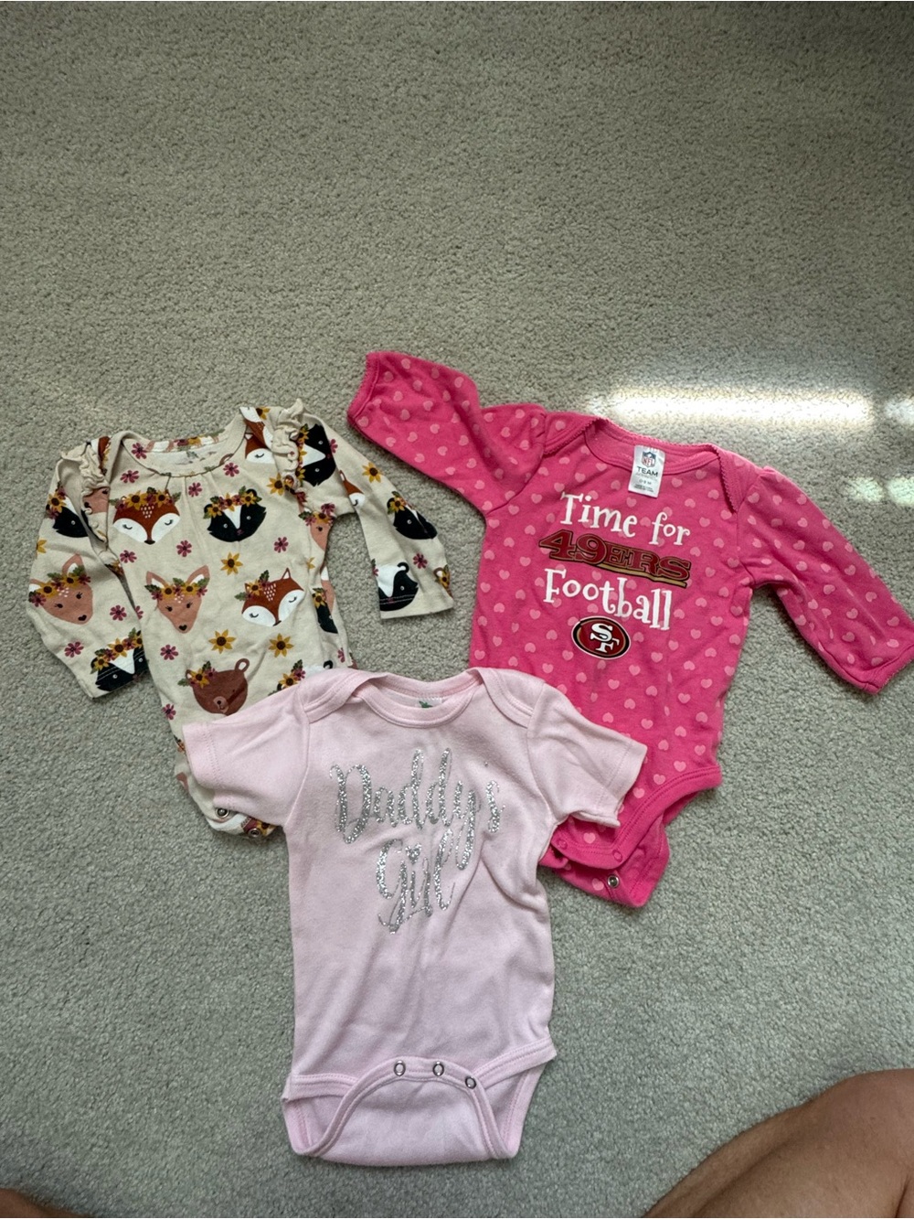 San Francisco 49ers Pink Polka Dot Baby One-Piece Bodysuit, you get all 3 pieces